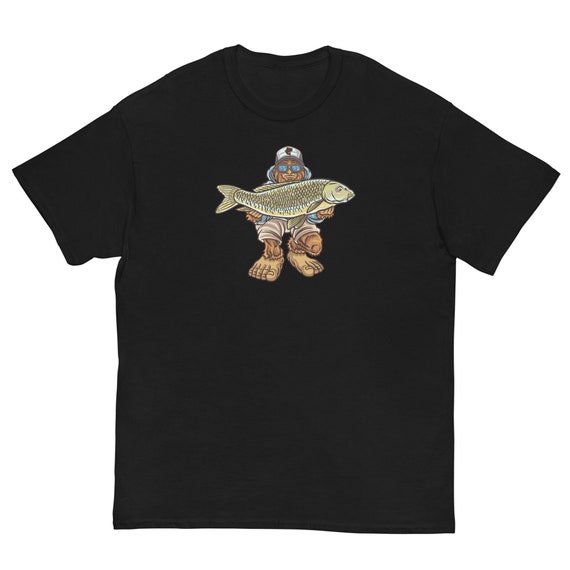 Carp Fishing Shirt , Carp Fishing , Bigfoot Fishing , Sasquatch , Mens  Fishing Shirt , Womens Fishing Shirt , Fishing Gift , Fishing T-shirt 