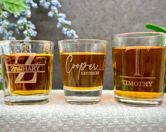 Engraved Shot Glass, Personalized Shot Glass Gift for Party, Family and Friends Party Graduation Shot Glasses