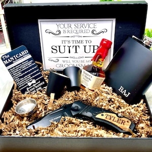 Groomsman Proposal Gift Box Set, Personalized Knife and Flask, Groomsmen Gift with Card, Best Man Proposal, Custom Wedding Party Gift