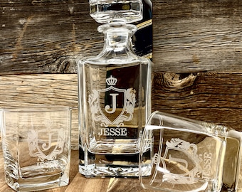Engraved Personalized Whiskey Decanter Set - Custom Gift for Whiskey Lovers - Valentine's Day Gift for Him - Elegant Whiskey Gift Set