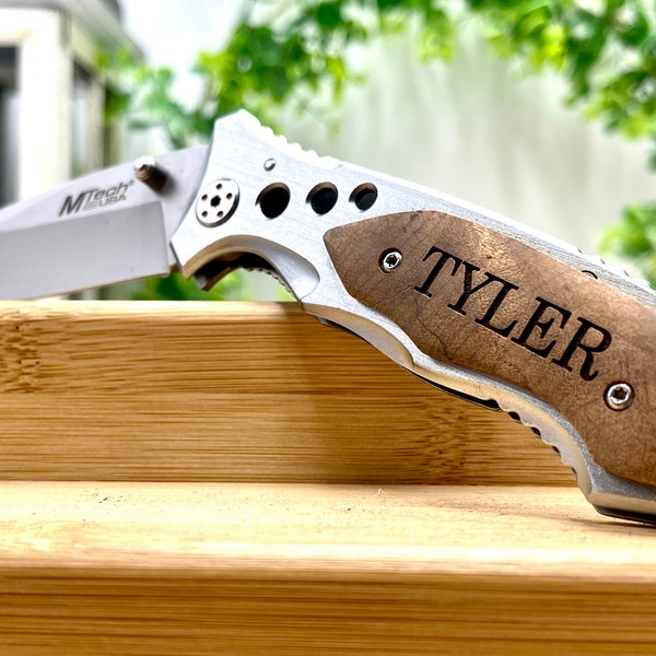 Timeless Utility Knife Gift for your Groomsmen: Personalized Engraved Pocket Knife - Perfect Groomsman Gift for Every Adventure