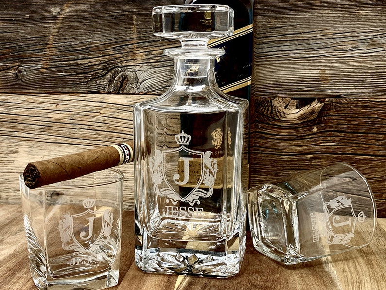 Whiskey Decanter and Glasses - Groomsmen Gifts, Groomsmen Proposal Gift, Father of the Bride Gift, Father of the Groom Gift, Fathers Day 