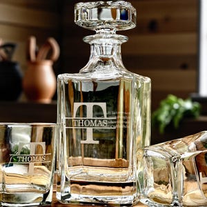 Personalized Whiskey Decanter Set for Dad, Gift for Husband or Boyfriend, Anniversary Gift, Whiskey Glasses for Him, Father’s Day Gift
