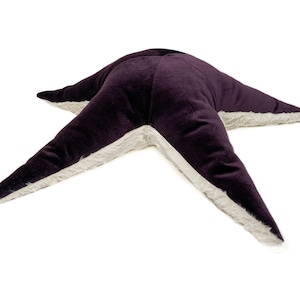 Sea Star Plush Pillow - Handmade Purple Shaped Cushion, Sea Life Aquatic Stuffed Animal Pillow, Velvety Small Starfish for Winter Decoration