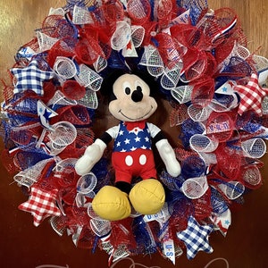 Mickey or Minnie Patriotic Wreath