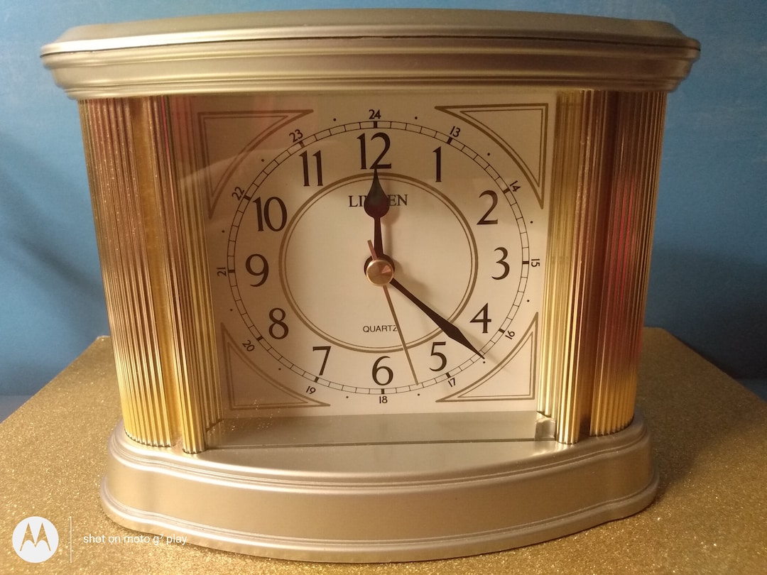 Vintage LINDEN MANTLE CLOCK for Desk, Shelf, Tablewith Brass Columns