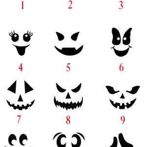 K&ouml;nnte beinhalten: Zw&ouml;lf verschiedene Halloween-K&uuml;rbis-Schnitzvorlagen, jede mit einem einzigartigen Gesichtsausdruck. Die Vorlagen sind von 1 bis 12 nummeriert.