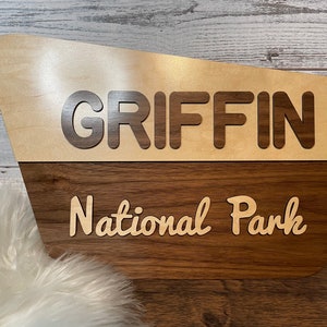 Letrero con nombre de bosque nacional personalizado