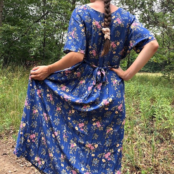 Romantic Floral Royal Blue Vintage Maxi Dress - image 2