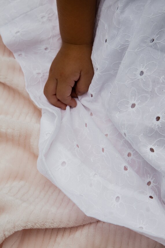 chinese dress ladies Girls' White Lace Eyelet Dress main image 0