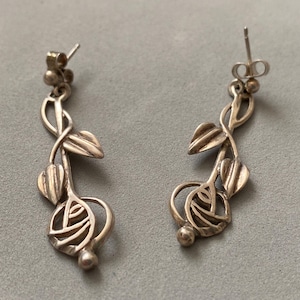 Mackintosh 1994 Glasgow Rose Carrick sterling silver earrings, the 1990s CJL vintage geometrical floral Art Nouveau; Scotland vintage silver