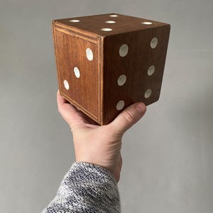 Vintage Holzwürfel Dekor Objekt: Handgemachter Patina Schreibtisch Ständer