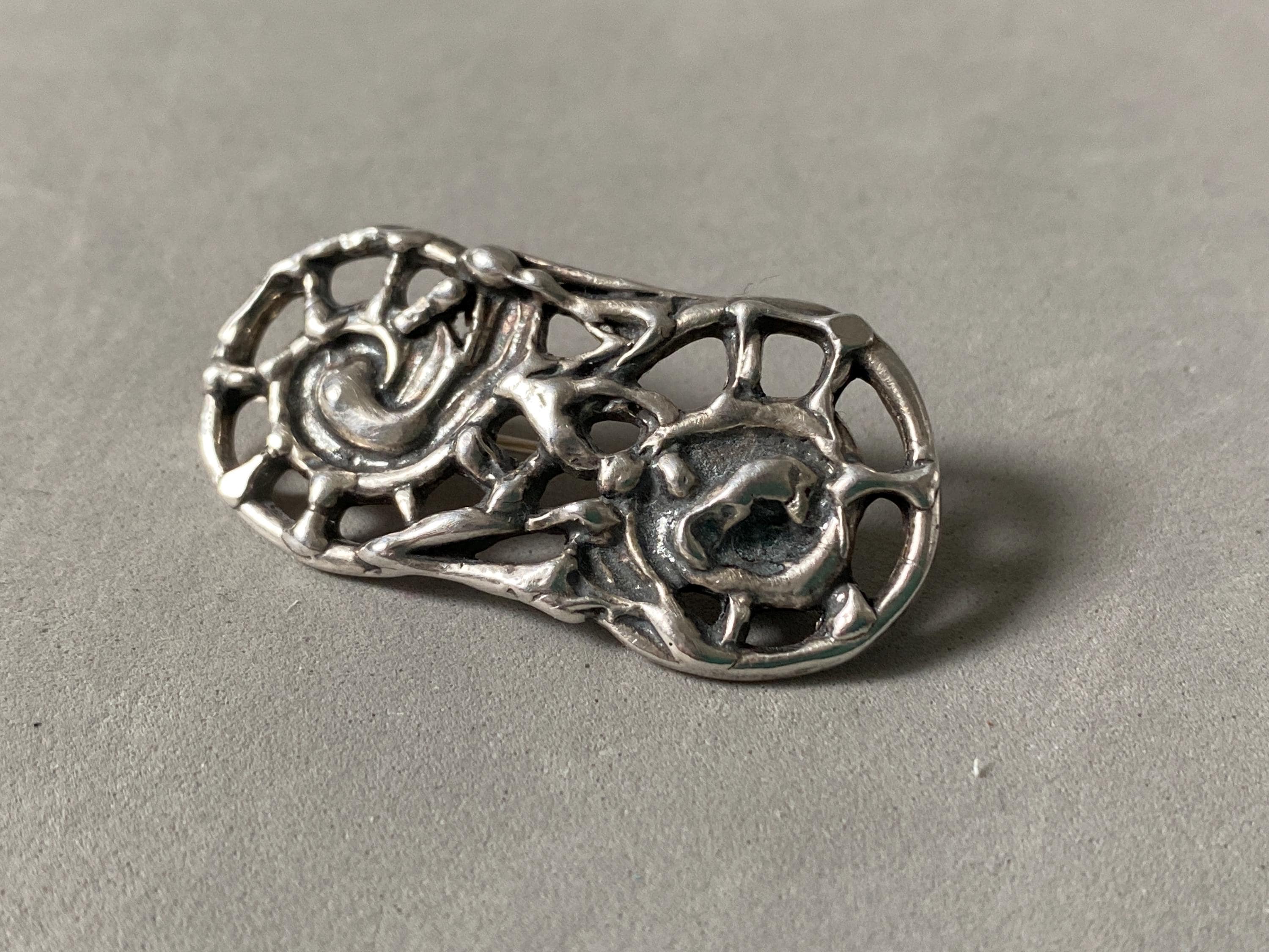 ヴィンテージシルバー925抽象的な有機的な「液体金属」のような外観の