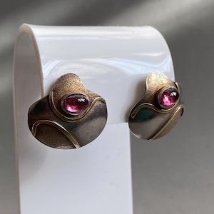 Vintage 2000 Sterling Silver Garnet Earrings, London Hallmarked Millennium Two Tone Organic Stud Earrings, ART Maker Mark