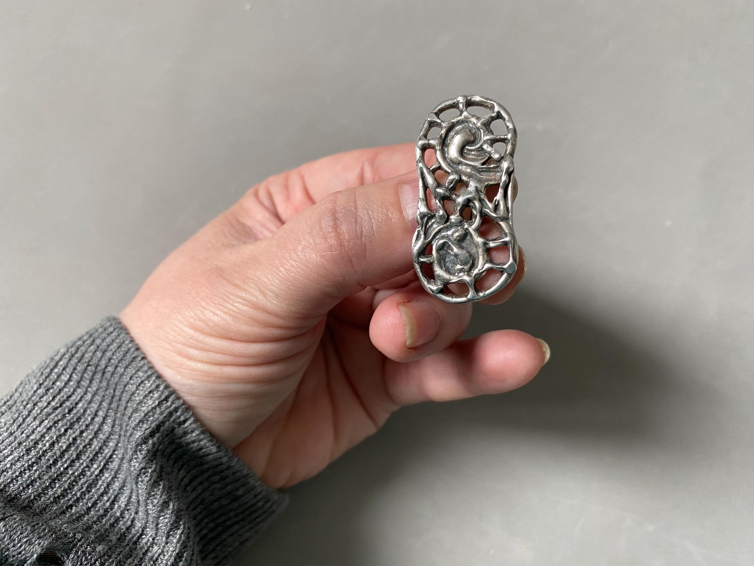 ヴィンテージシルバー925抽象的な有機的な「液体金属」のような外観の