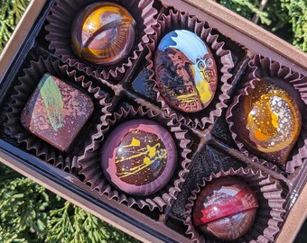 Colección de trufas de primavera: trufas pintadas a mano, chocolate del día de la madre, regalo de Navidad, regalo navideño, regalo de anfitriona, caja Bon Bon