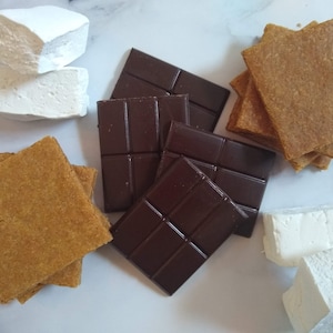 BYO S'mores Kit for Four - Dark Chocolate, Marshmallow and Graham Cracker, Camping Gift, Christmas, Housewarming, Birthday, Mother's Day