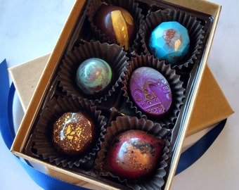 Colección clásica de trufas: trufas pintadas a mano, bon bons de chocolate, día de la madre, regalo de cumpleaños, fiesta de inauguración de la casa, dulces de Navidad