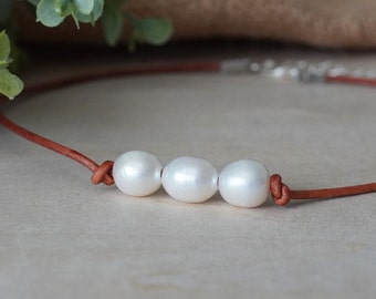 Three Pearl Choker, Genuine Freshwater Pearls, Pearl Necklace, Pearl Leather Choker