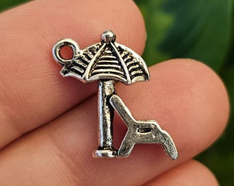 2pcs 18mm Antique Silver Beach Chair Charm Pendants Alloy Tibetan Silver Pendants Charm Charms Necklace DIY Jewelry Findings Making