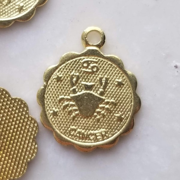 5pcs Cancer Zodiac Charm Pendant Astrology Jewelry Aries Taurus Gemini Cancer Virgo Libra Scorpio Capricorn Aquarius Pisces Gold over Brass