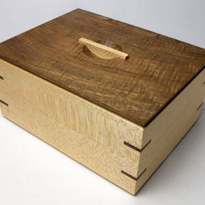 Sycamore Wooden Box With Walnut Lid - Japanese | Modernist