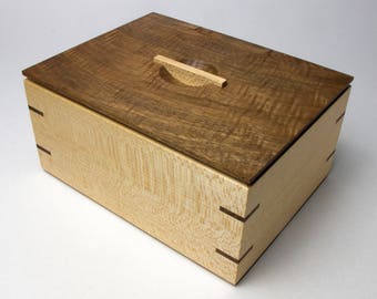 J unique wood ユニークボックス・ユニークラック・ボックスブリッジ Sycamore Wooden Box With Walnut Lid - Japanese | Modernist