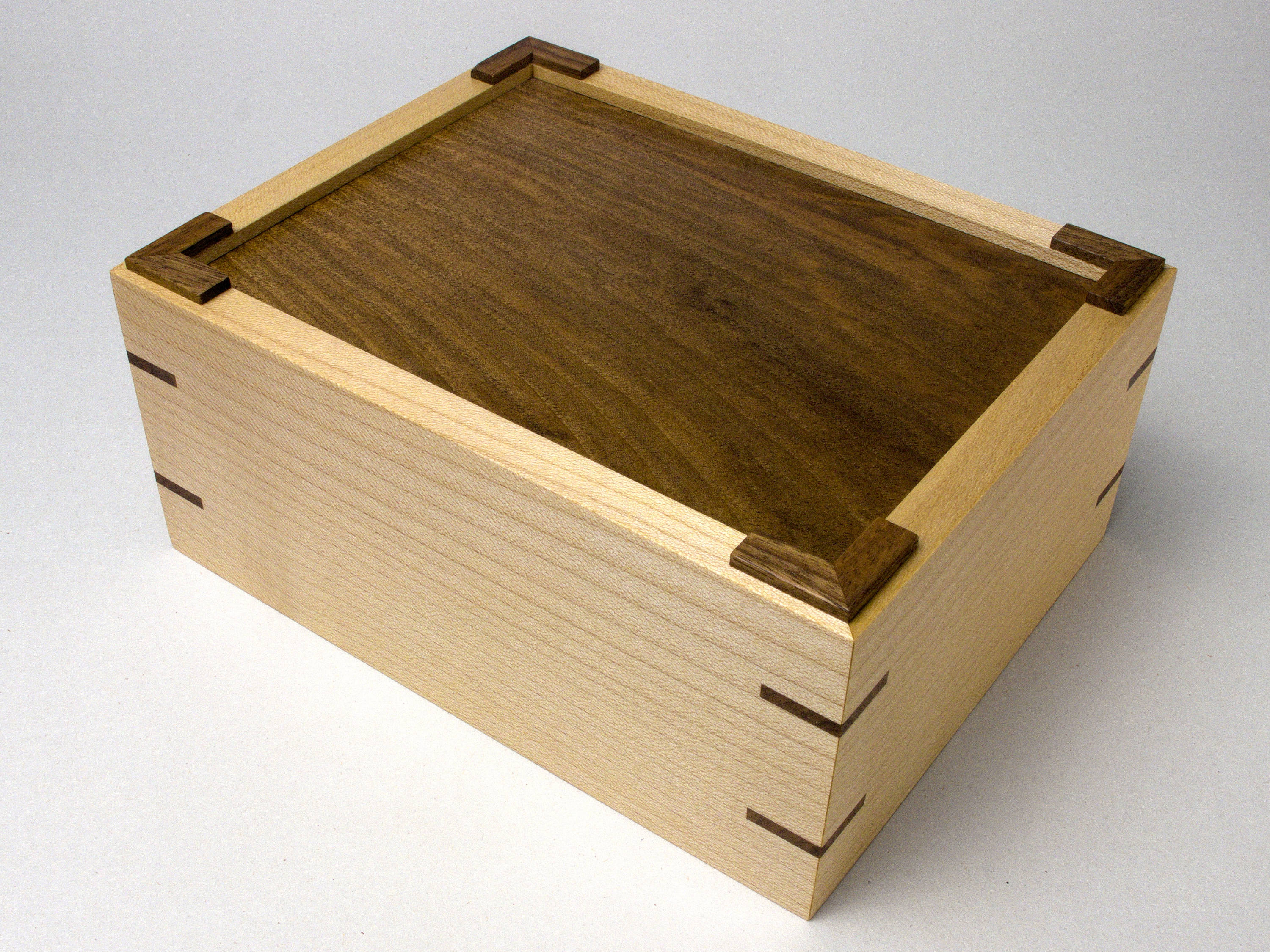 Sycamore Wooden Box With Walnut Lid - Japanese | Modernist
