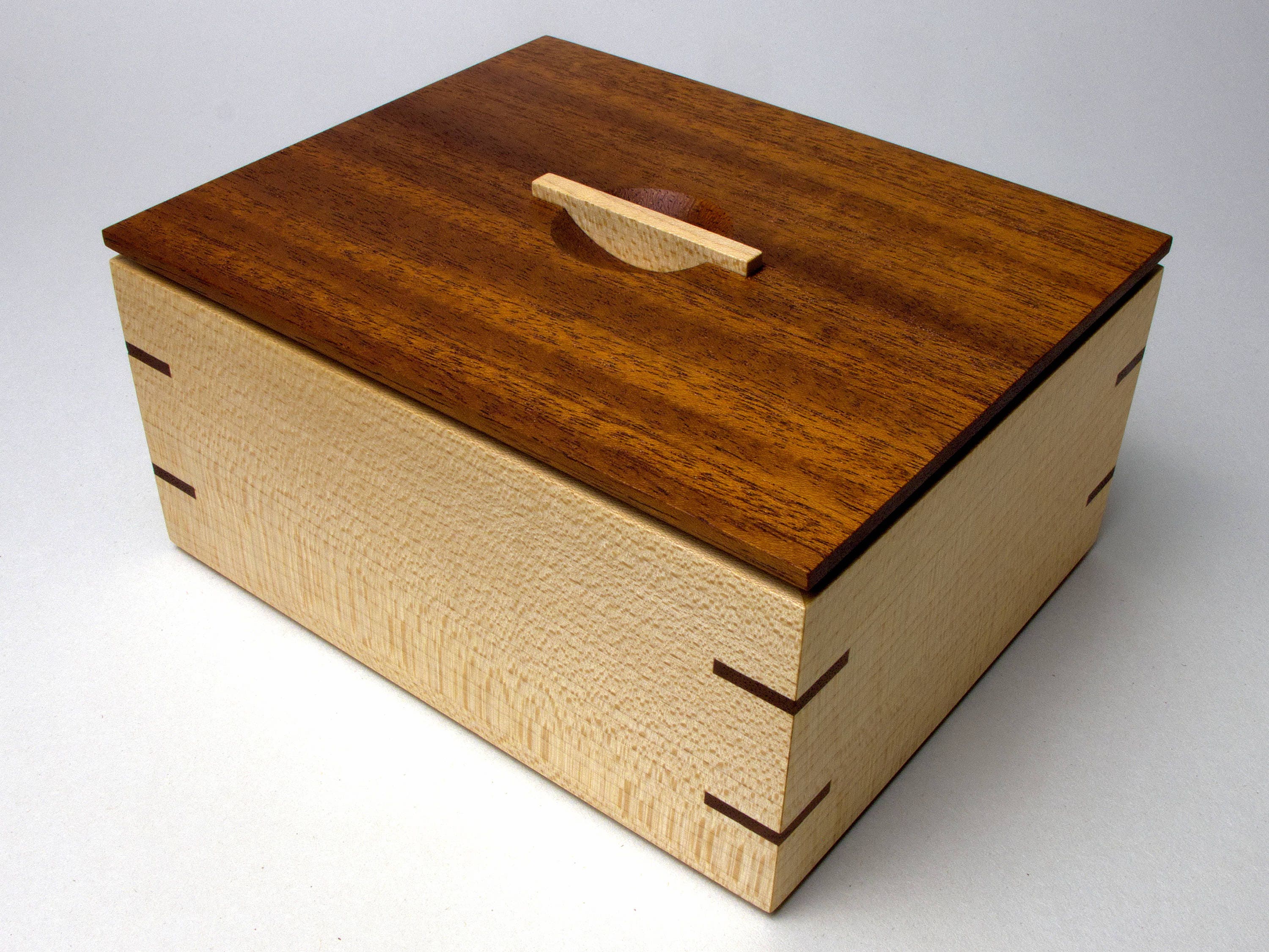 Sycamore Wooden Box With Sapele Lid 