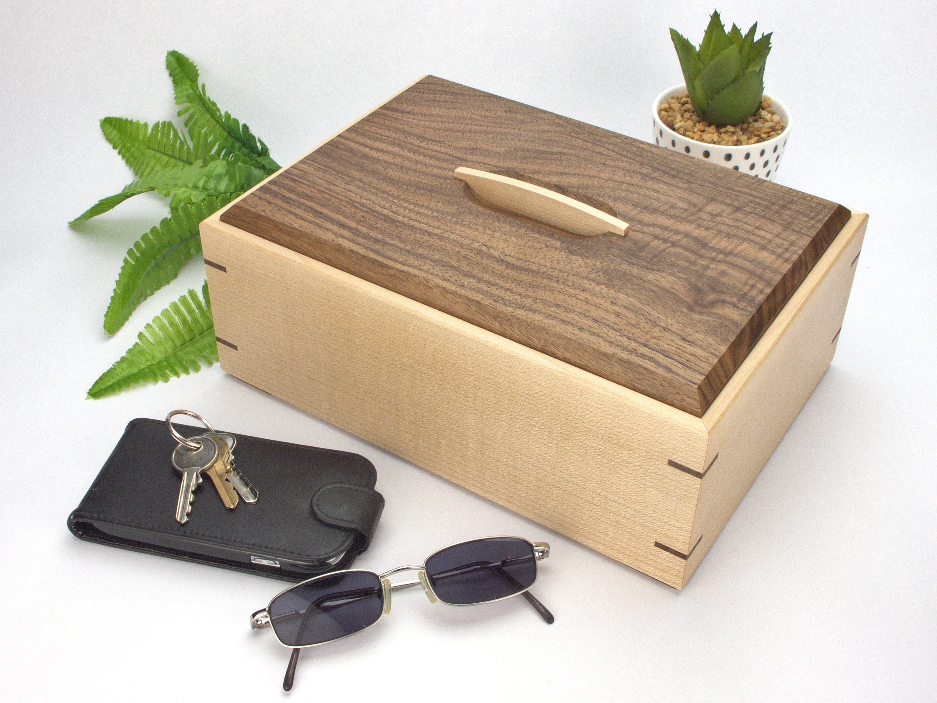 Wooden Valet Box in Sycamore With Walnut Lid & Leather Lining Japanese