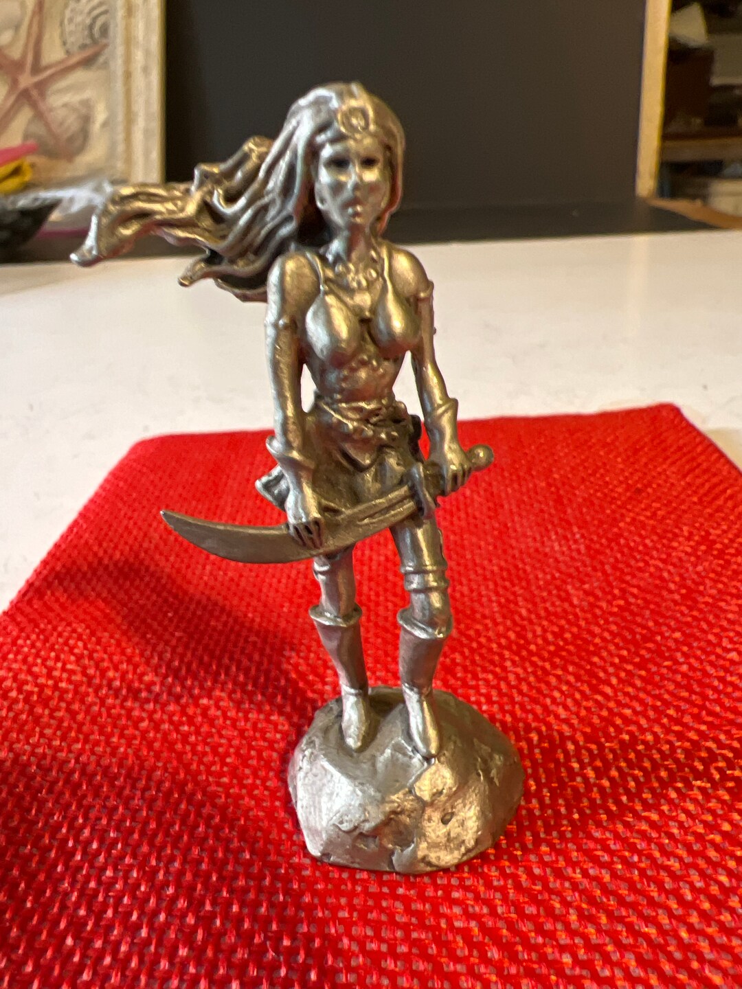 Hudson Pewter Figurine Barbarian Woman Warrior With a Scimitar Sword 1987 23/4T X 11/2W X 1F