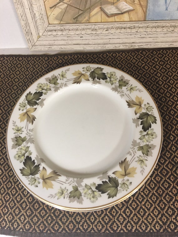 Larchmont by Royal Doulton Set of Two Dinner Plates 10.5 Etsy