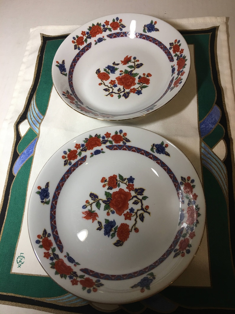 Two Asian Crown Ming Fine China Old Imari Coupe Bowls Jian Shiang Made in China 1970s