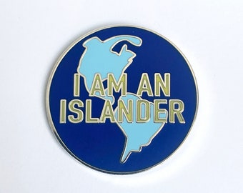 Come From Away inspired hard enamel pin - "I am an islander" 1inch circular musical theatre enamel pin