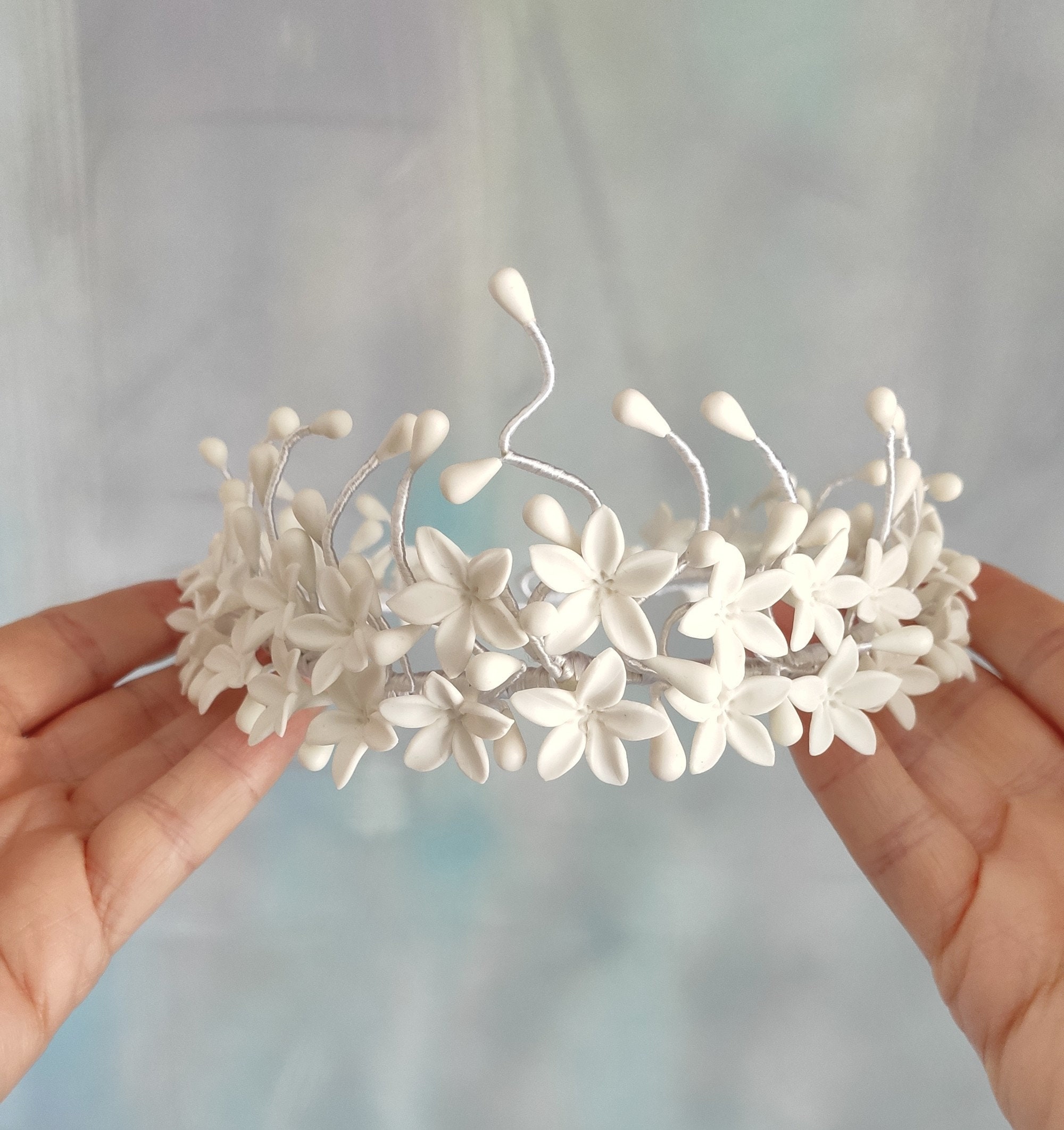 Tiara de novia de flores blancas Tocado de novia en porcelana Etsy