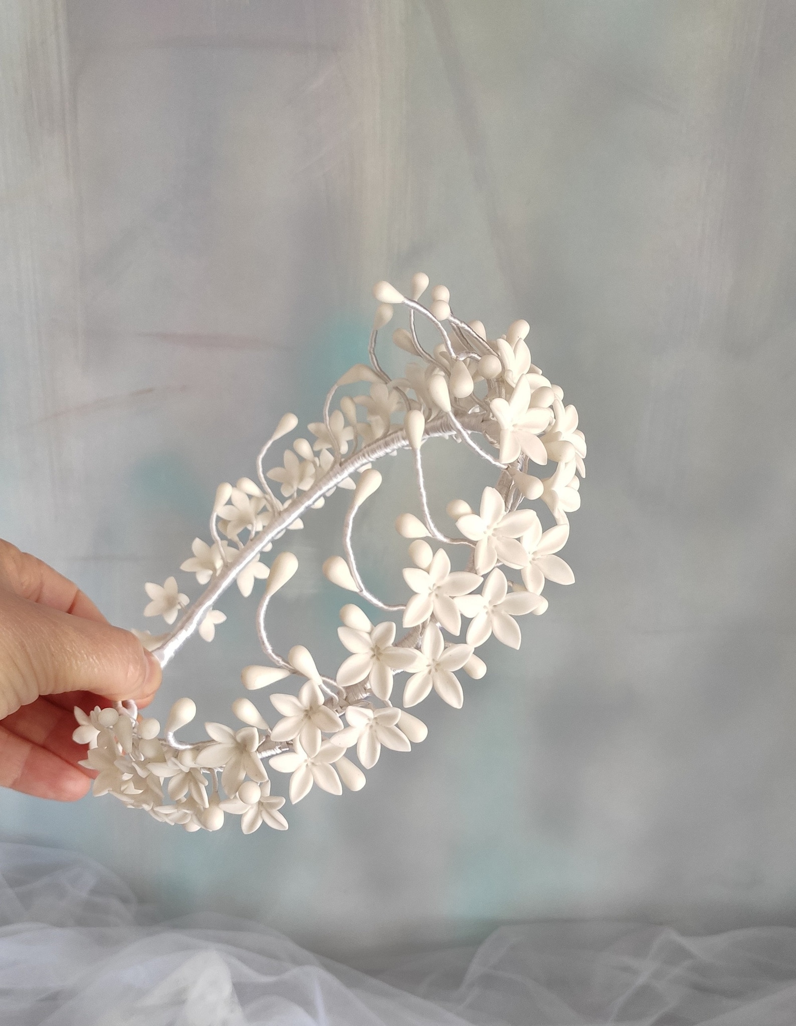 Tiara de novia de flores blancas Tocado de novia en porcelana Etsy