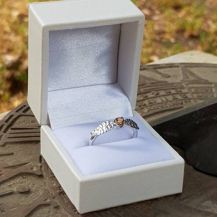 Golden snitch ring - Etsy 日本