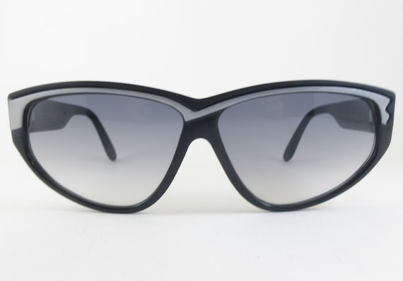 Courrèges Black Sunglasses Made in France. Authentic 1960s Vintage Courrèges Space Age Black Sunglasses Model 8753-9  main image 2