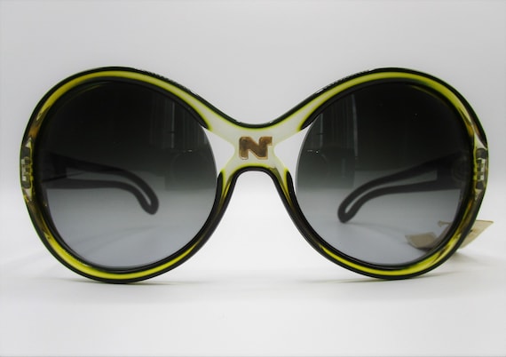 Nina Ricci Paris 61-A25 Vintage Sunglasses 1970 Black and 
