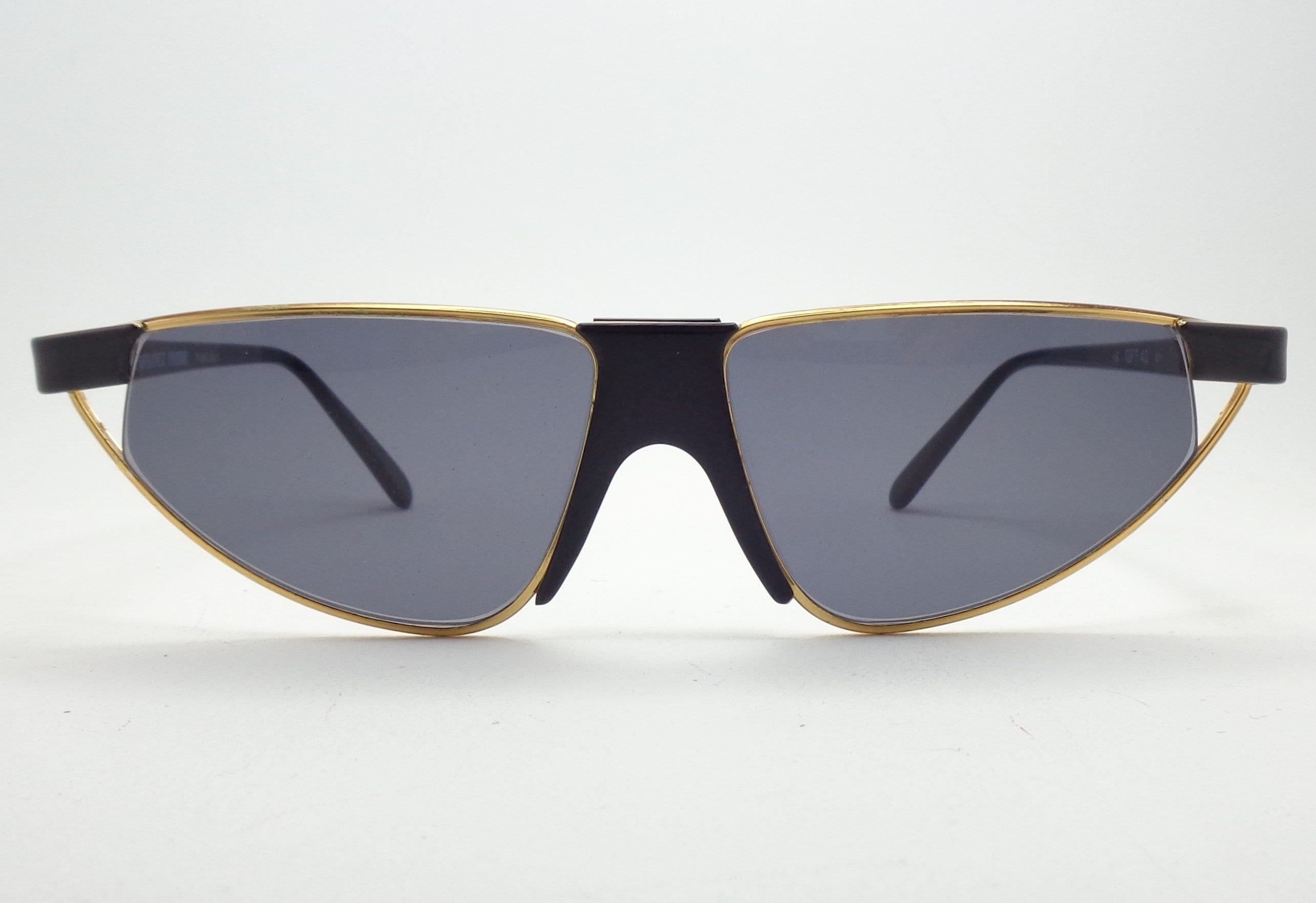 GIANFRANCO FERRE ドラゴン柄タンクトップ 42 Gianfranco Ferrè GFF 43 Vintage Sunglasses Made in Italy Woman Cat
