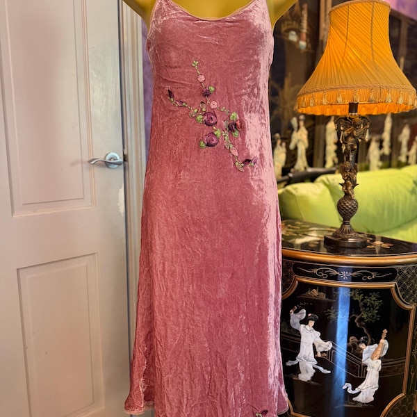 Betsey Johnson Dress Slip Ultra Velvet P S Floral Lace Trimmed Vintage 90s Pink