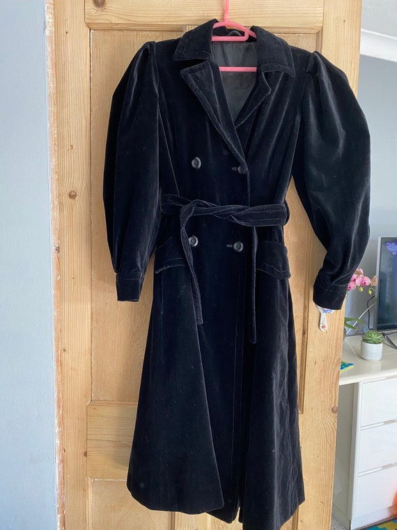 Vintage Velvet puffed sleeve coat