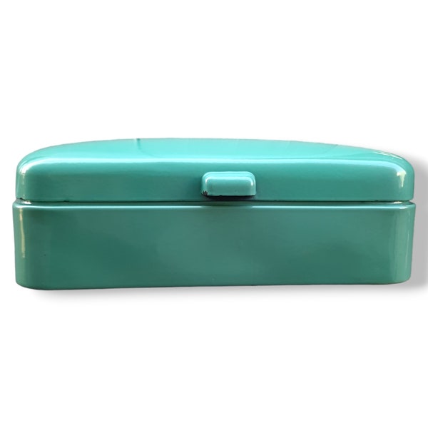 Vintage enamel bread bin, functional and decorative in the kitchen, turquoise, 1960s