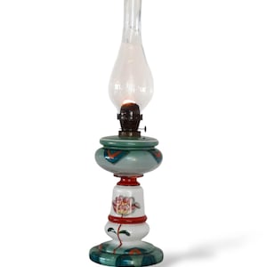 Standing kerosene lamp, antique oil lamp, period 1920/1930, home decoration