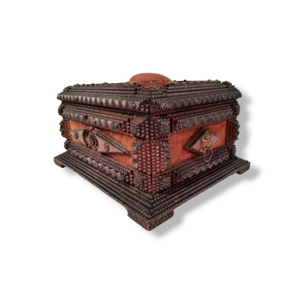 Tramp Art wooden box, handicraft box, folk art, woodworking,