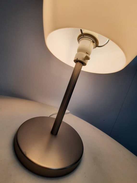 Ingared deals table lamp