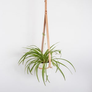 Leather Plant Hanger Tan, indoor hanging plant, ceiling hanger, minimal planter, gift for him, gift for her, father&#39;s day gift,planthangers