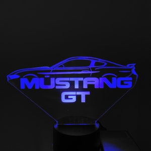 Mustang GT, spersonalizowana iluzja 3D, inteligentna aplikacja sterująca, iluzja 3D, nocne światło Bluetooth, muzyka, 7 i 16 milionów kolorów, aplikacja mobilna, wyprodukowano w Wielkiej Brytanii