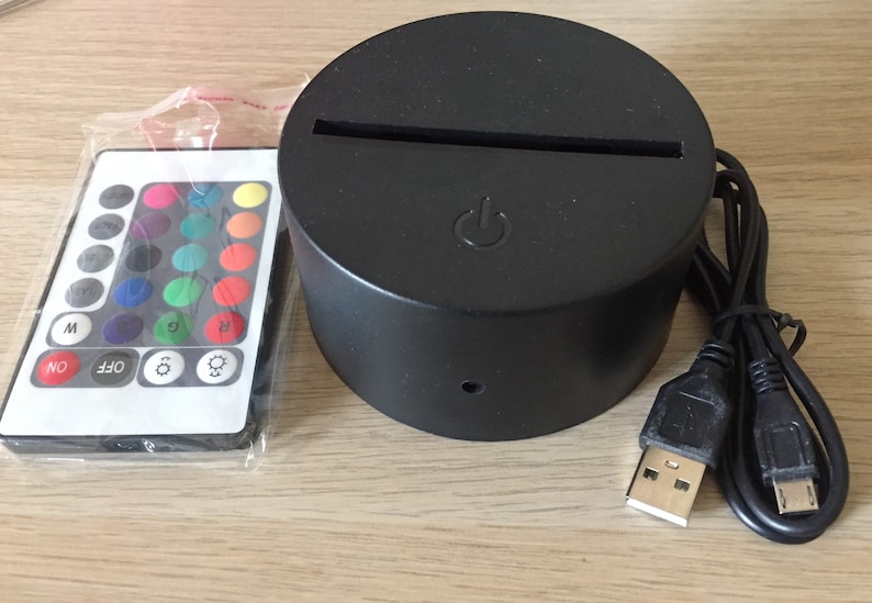 15 Colors changing LED Lamps With Remote Controller,Handmade products Etched in UK Fox 3D Illusion