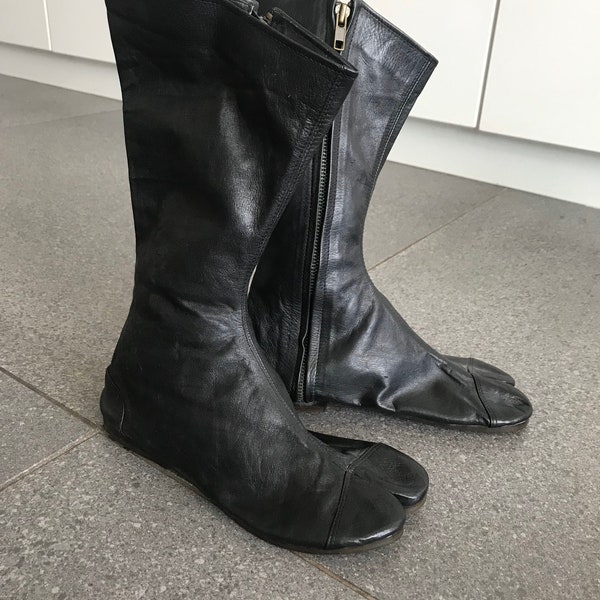A.S. Robot Split Toe Black Leather Ankle Boots UK size 4 or 5